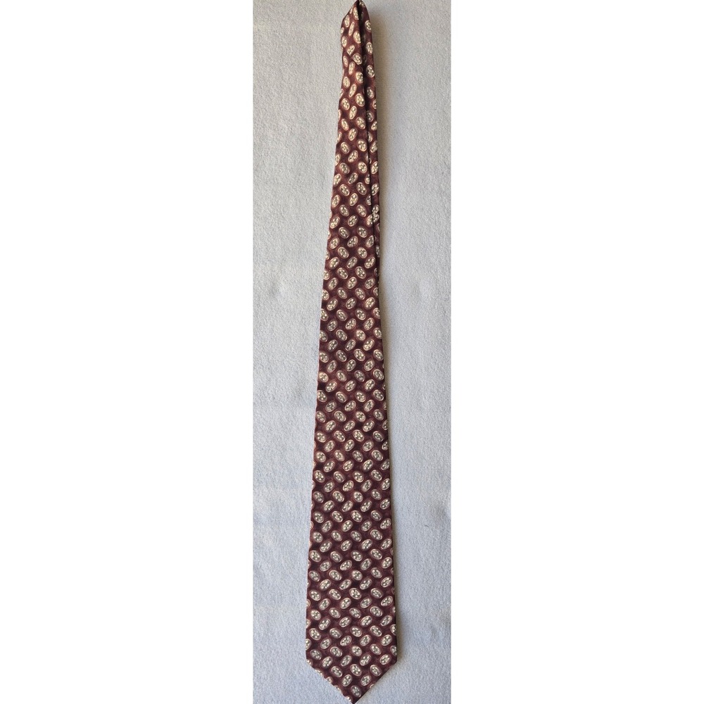 Louis Feraud Mens Burgundy Medallion 100% Italian Silk Tie Made in USA Geometric
